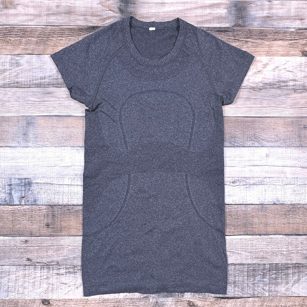 Lululemon Womens Swiftly‎ Tech Short Sleeve Shirt Crew 2.0 Gray Heather Size 4 - Picture 2 of 7
